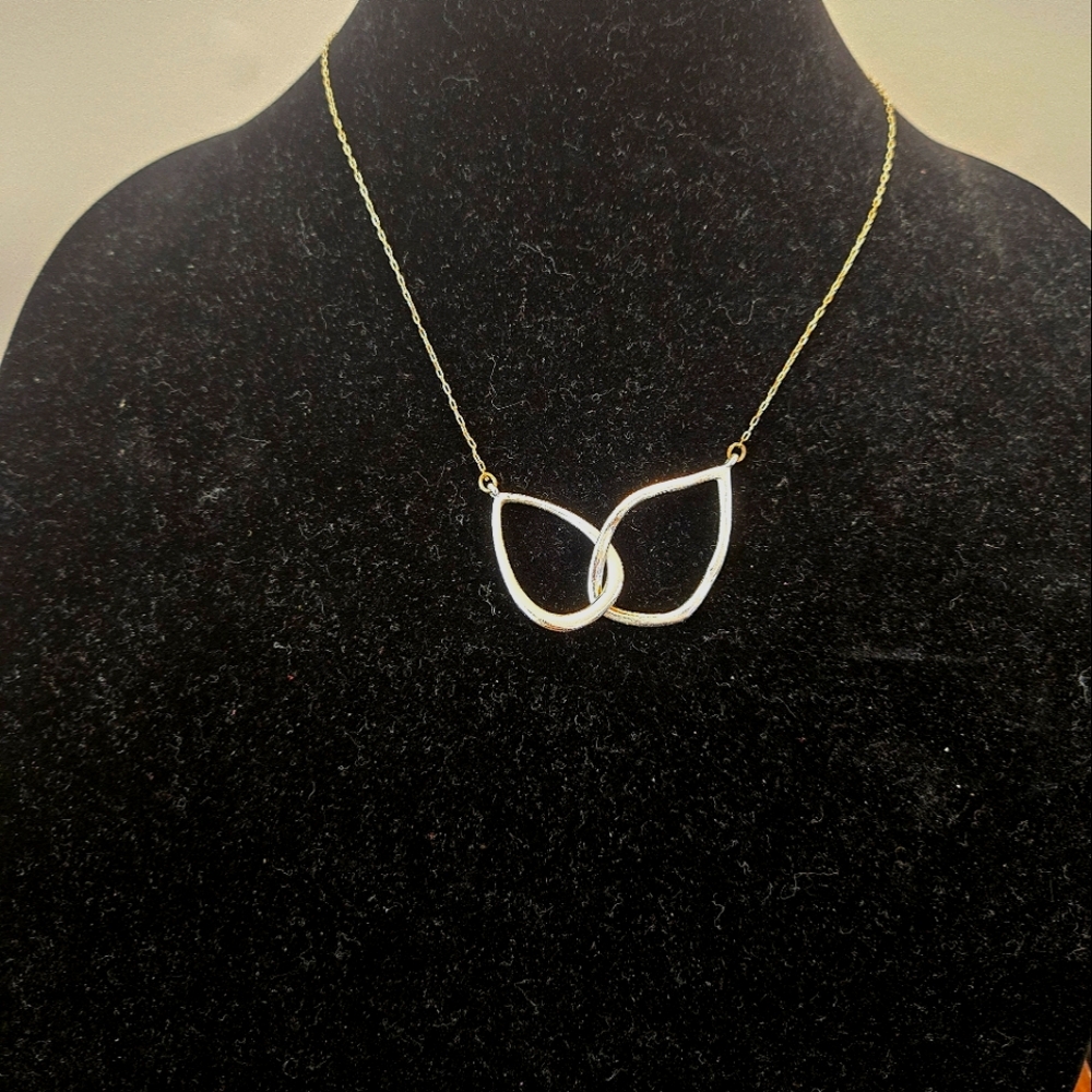 Teardrop Links Necklace